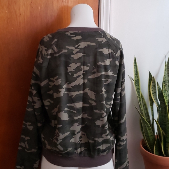 Jacket - Picture 6 of 9